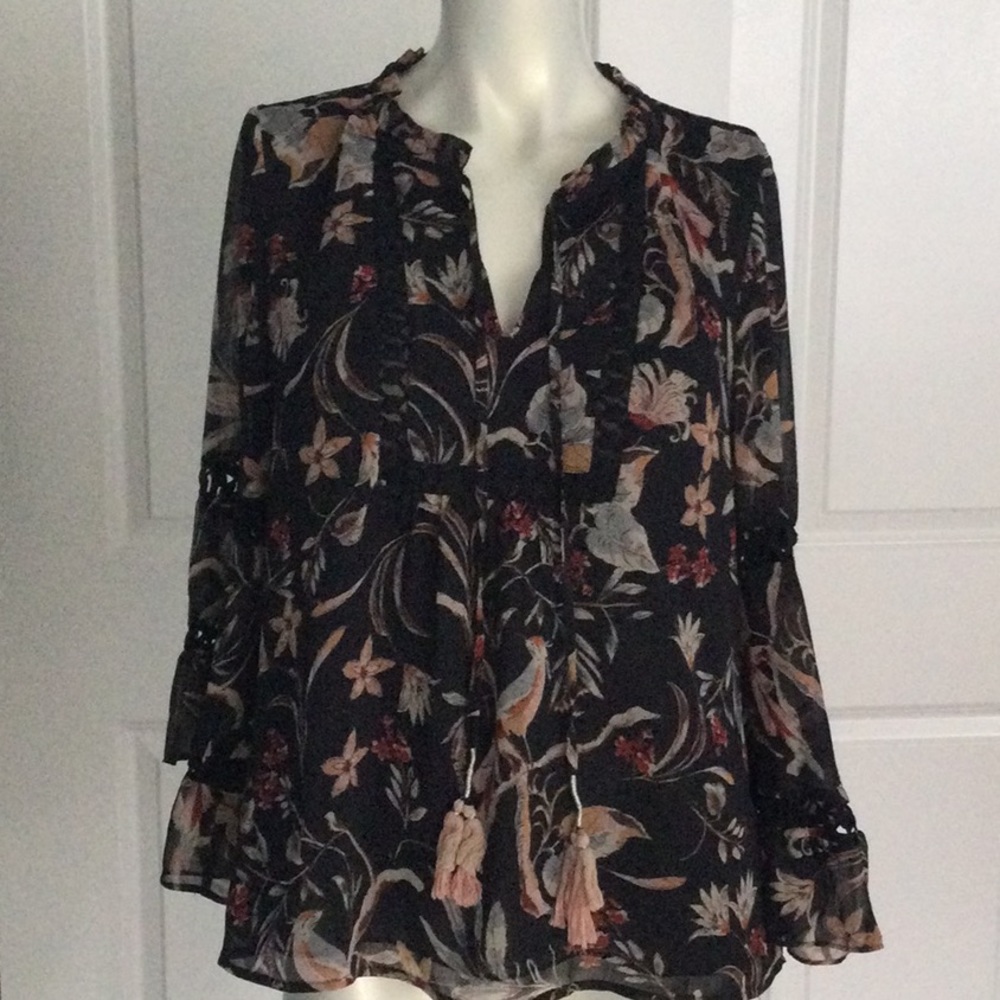 Gorgeous lightweight flow-y top